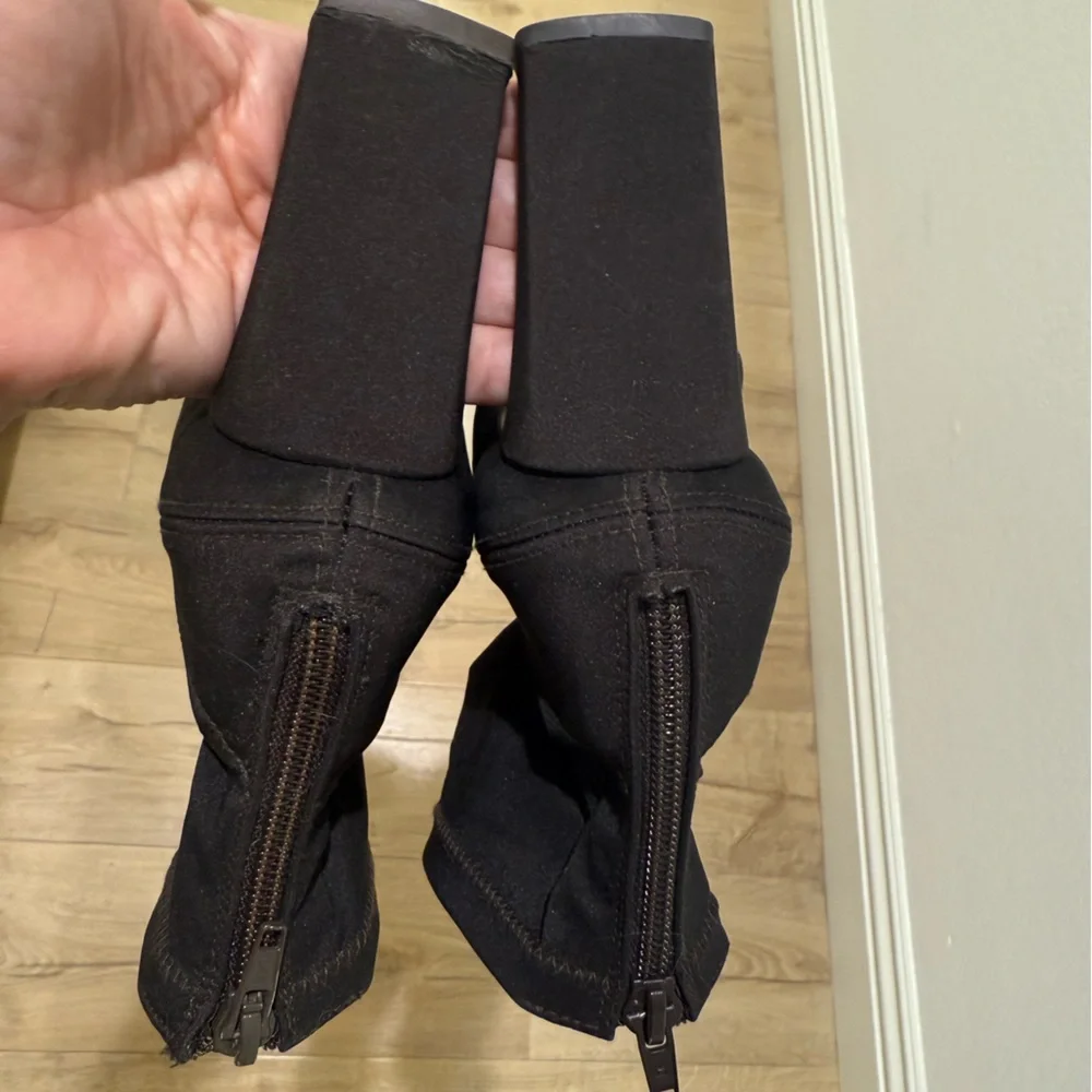 DKNY Dark Brown Stretchy Sock Bootie back zip square toe  made in Spain 8